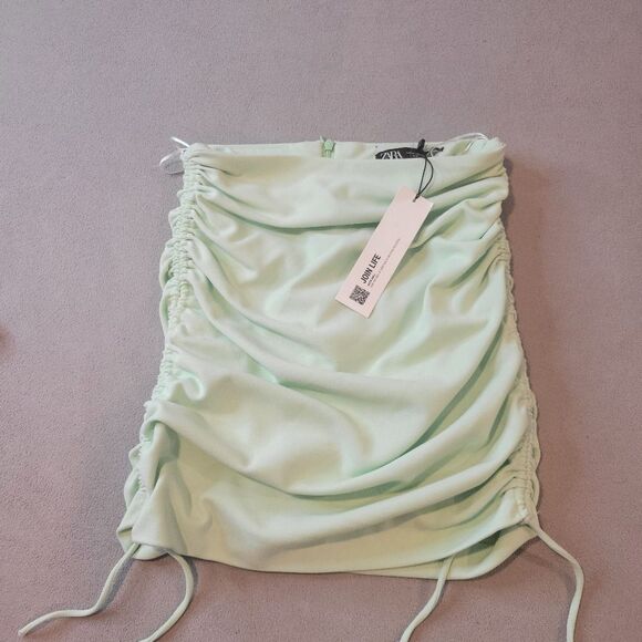 Zara Mini Green Mint Skirt Size XS - Picture 2 of 8